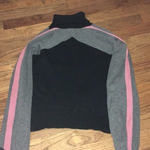 Crop top turtle neck sweater